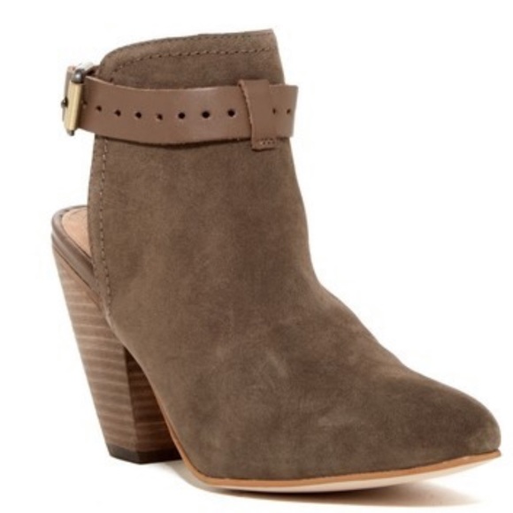 Brushed Distressed Leather Closed Slingback Mule - Picture 5 of 5